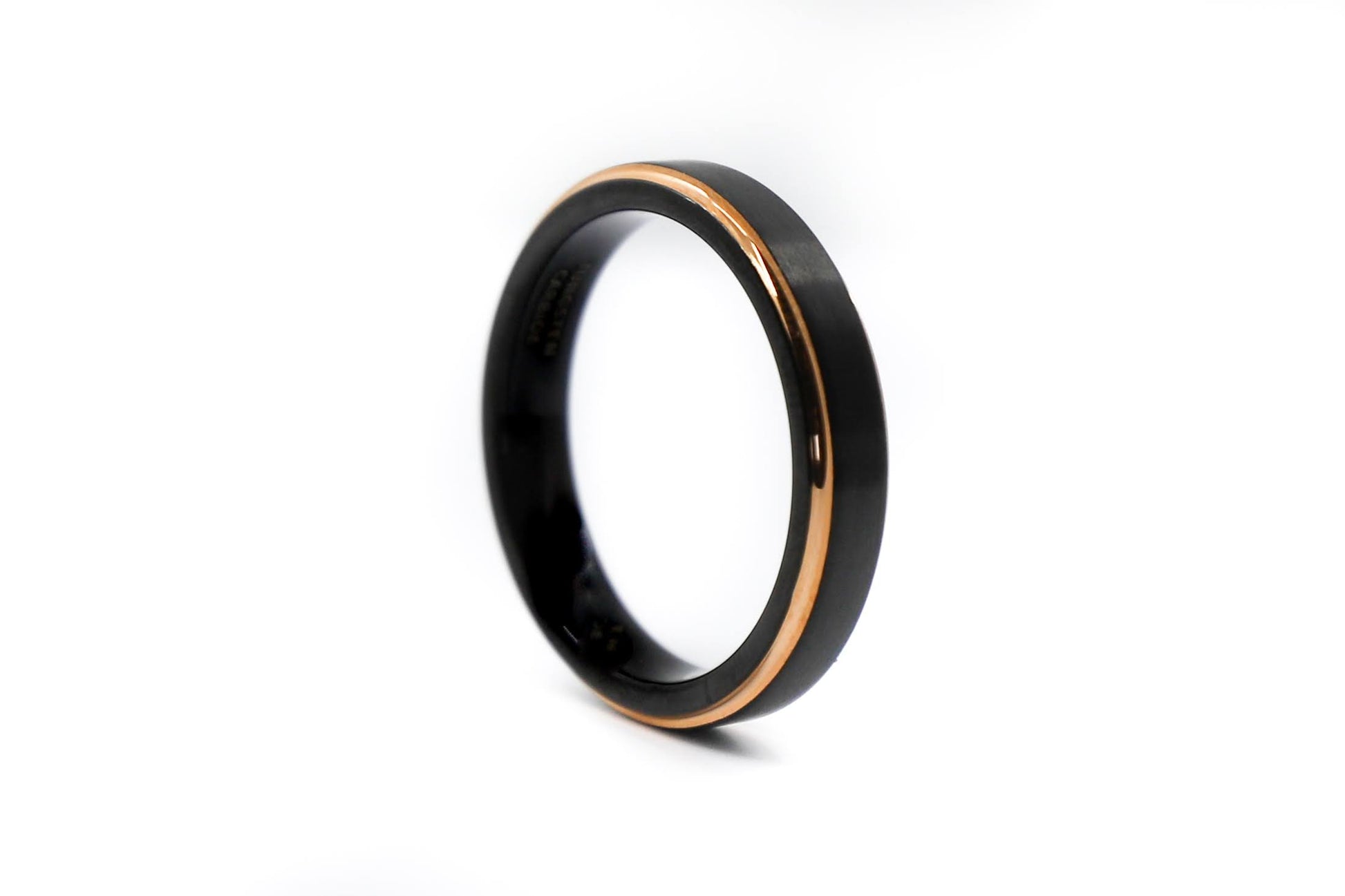 thin black and gold mens wedding ring